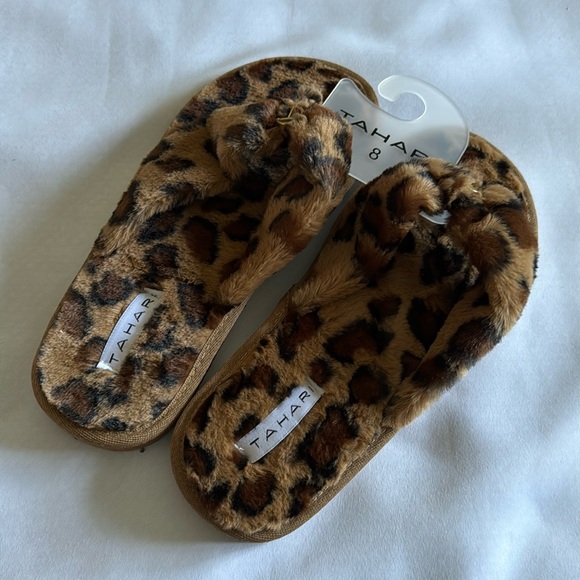 tahari slippers